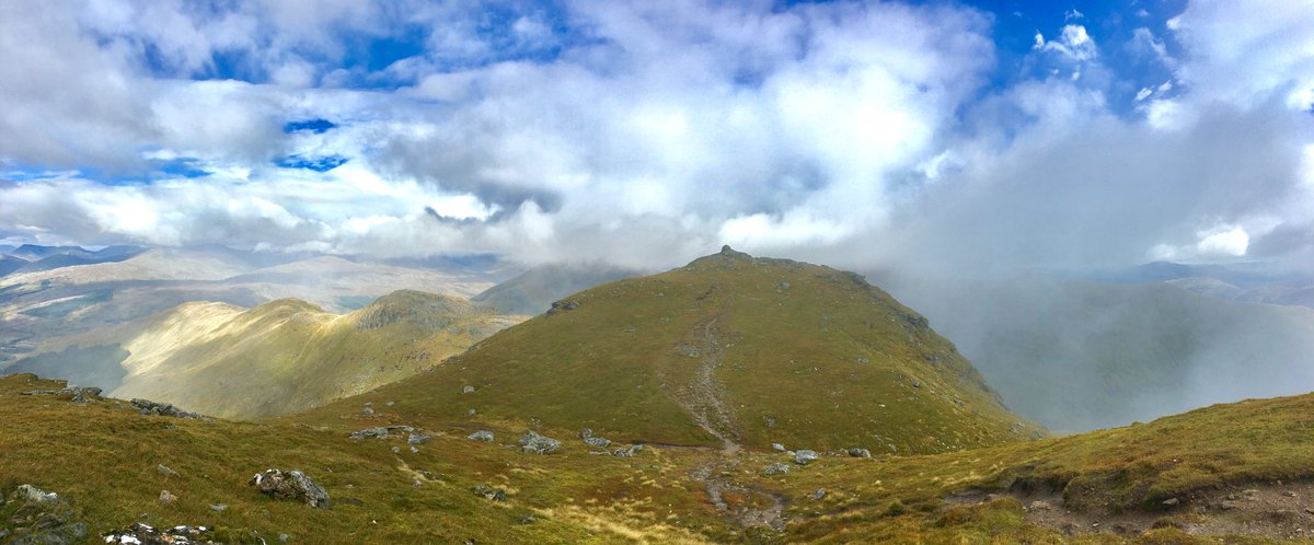 WalkWildUK's tweet photo. Living out of @lomondtrossachs #Inverlochlarig last few days - Beinn Tulaichchean, Cruach Ardrain, Ben More &amp; Stob Binnean Loop https://t.co/n0MAVMOO0M