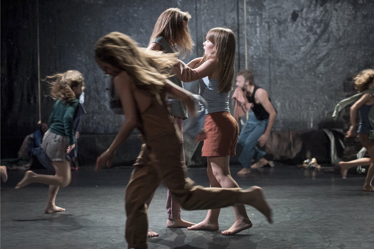 ccdefactorij's tweet photo. Kurt Van Der Elst wint Theaterfotografie #Horses. Seizoensopener families op za 30/09 @ccdefactorij Tickets: https://t.co/e9sXhBYHaB https://t.co/PNlZ6lISrW