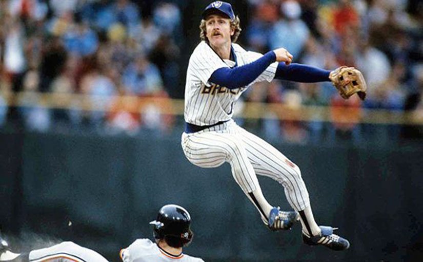 A Happy 62nd Birthday to legend Robin Yount, forever young manning shortstop in my eyes. 