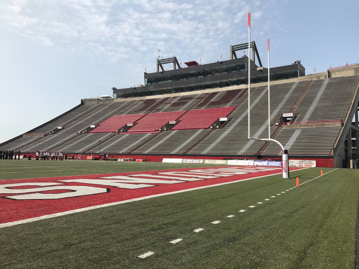 CCSUfootball's tweet photo. Great day for a football game in Youngstown!

 🏈 🏈 🏈  CCSU Football vs Youngstown State University 

@ccsufootball @ccsu @ccsubluedevils https://t.co/LQ9x0JJMeP