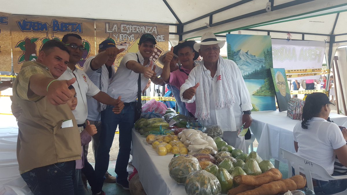 Seguimos impulsando los productores del Cesar a traves d la feria agricola en nuestra ruta institucional.Todo nuestro apoyo y compromiso!