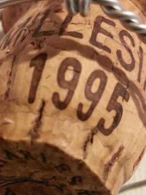 Bar_a_Champagne's tweet photo. #champagne #charlesheidsieck #blancdesmillenaires 1995  #speechless  #chapeau @chchampagne https://t.co/P6xw59nj48 https://t.co/BRlEeF9DuC