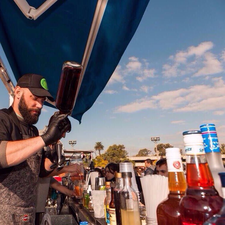 Hoy celebramos 🇫🇷 en #lemarche en la Embajada de Francia hasta las 18!!!! (Y mañana también 😏)