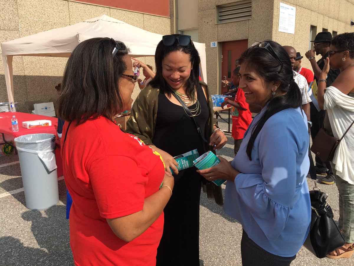 Our admin <a href="/PNeerja/">Neerja</a> @Ms_EducatorJB enjoying the parent engagement event hosted by @PAACEonthemove <a href="/TrusteeMcDonald/">KathyMcDonald</a> #WeRiseTogether