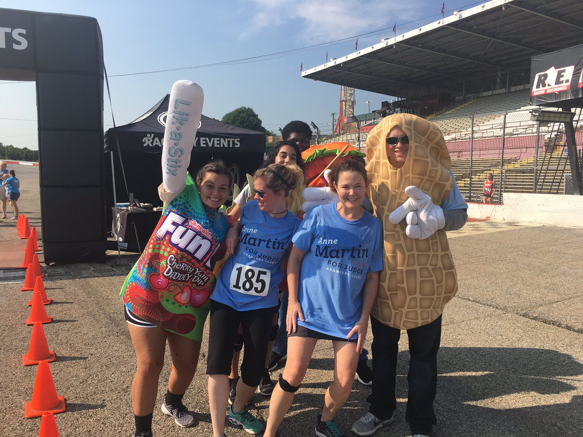 SusanNealW's tweet image. Hey @ACMartin4Judge, Kathryn Barnett and I ran the #funnelcake5k repping you this am! 
#annemartinforjudge #govotetn #nashvilletn