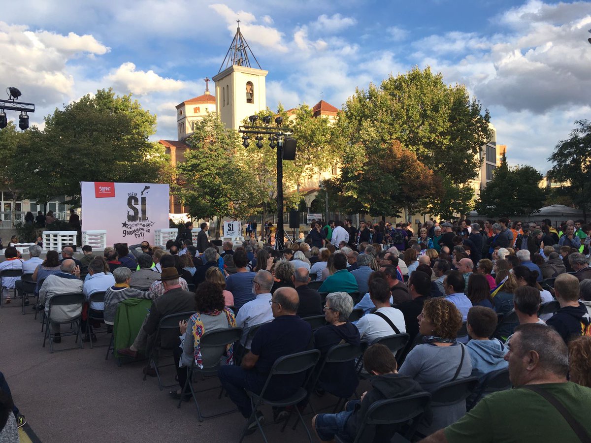 Esquerra_ERC's tweet image. 📷A punt de començar l'acte de @lesJERC amb @gabrielrufian, @MeritxellSerret, @julifernandez, @martavilaltat i @PauVilassar! #NovaRepúblicaSí