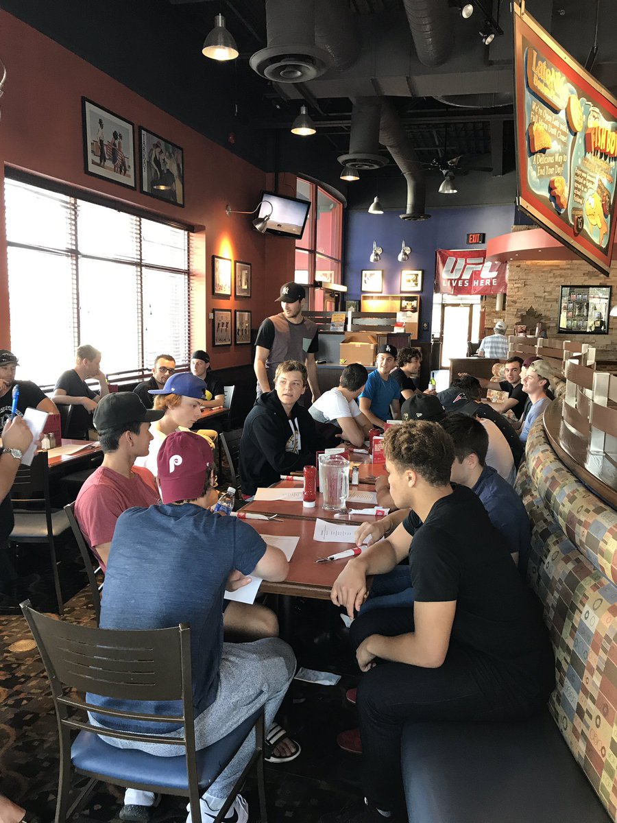 Pre-game meal at Boston Pizza for the boys