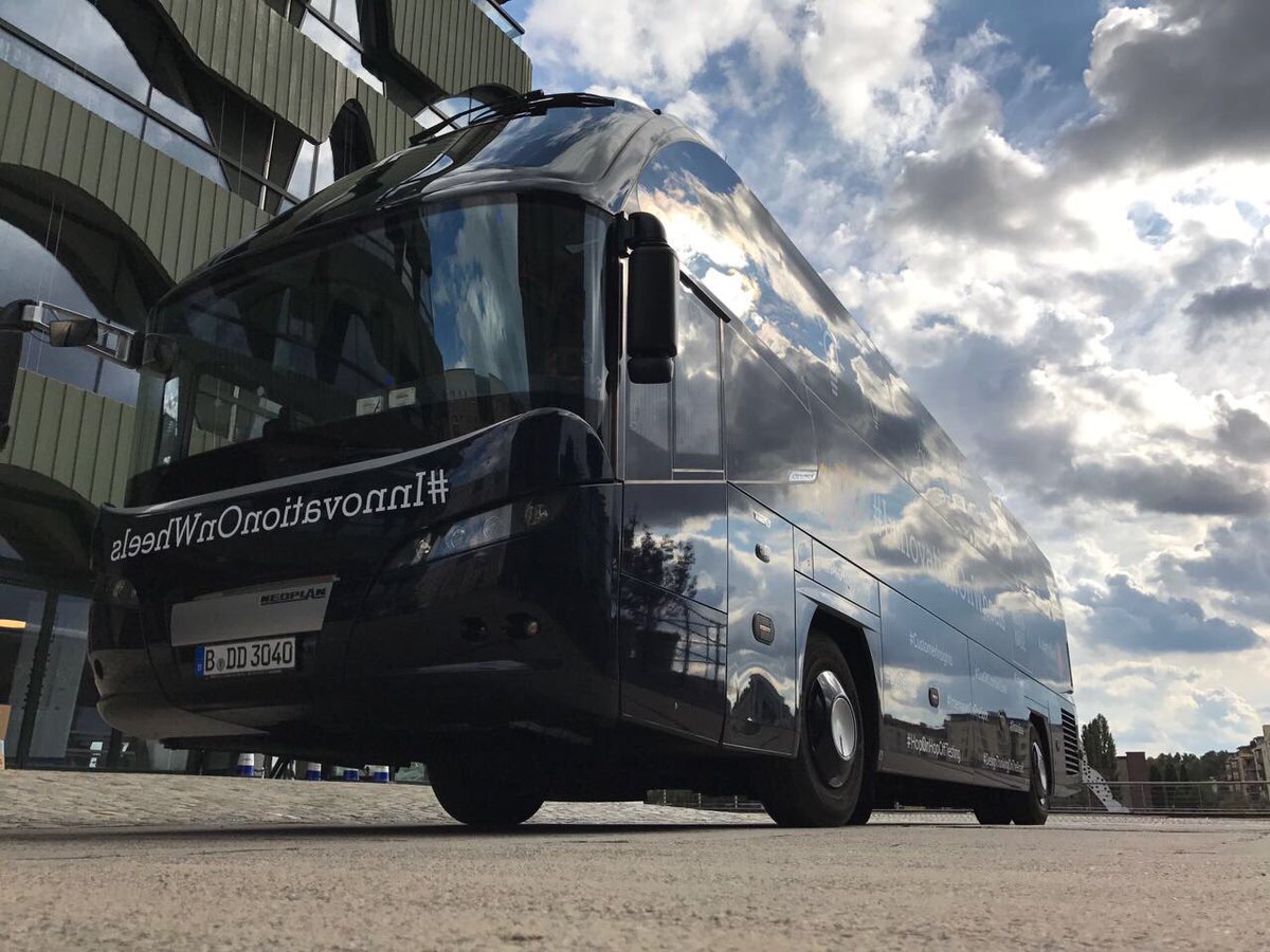 innoradicals's tweet photo. 3rd group: sloths finished #dconfestivalsafari w/ #InnovationOnWheels #DesignThinkingOnTheRoad #dconfestival #BusTelling #Üdeation #ProtoBus https://t.co/DwjMCR1crZ