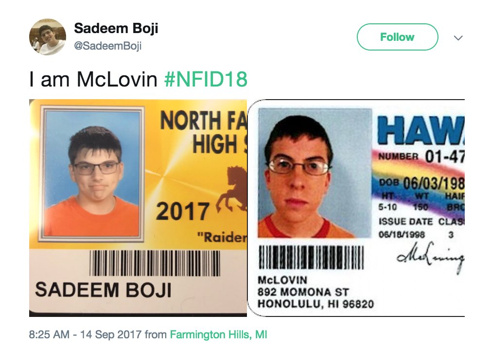 BuzzFeedNews's tweet image. Every senior at this high school posed for some hilariously intricate student IDs 🤓 buzzfeed.com/remysmidt/i-we…