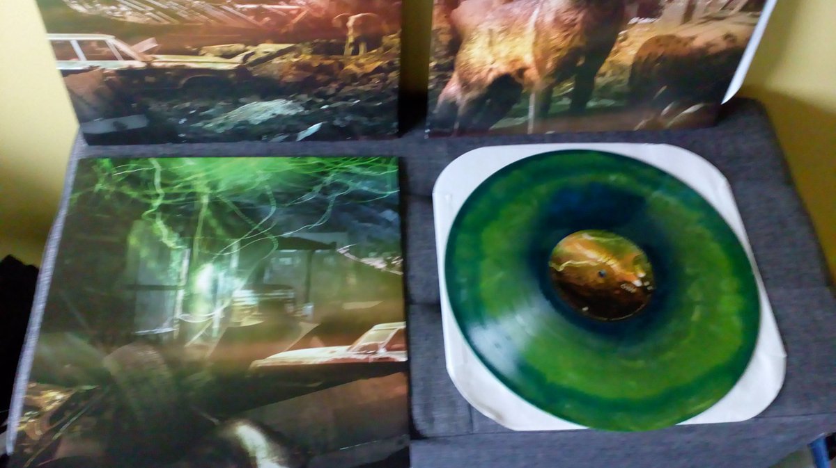 LongLiveLaMusic's tweet photo. May the lord please not strike me blind just yet ... #Soundgarden #Telephantasm 3x tie-dye #Vinyl photos cannot do this justice https://t.co/jJj2AKCG9l