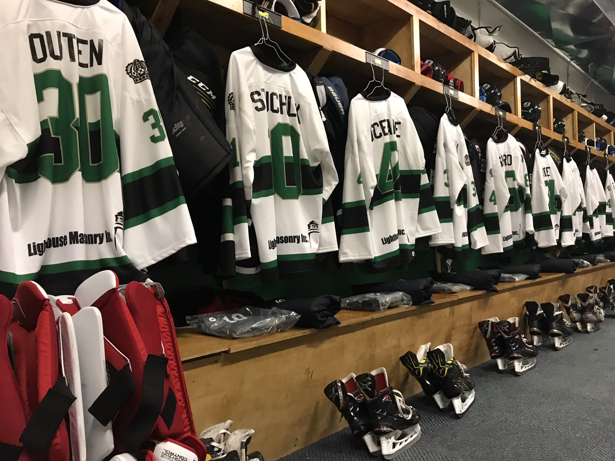 South Shore Kings on Twitter "Kings locker room ready to go!…