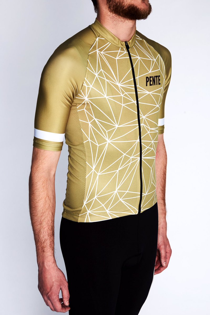 A professional cut jersey at a fair price! Made with advanced Mitispa fabrics for a comfortable and stylish fit. pentecycling.cc