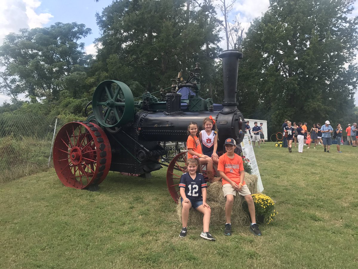 We're having an AUsome time at Ag Roundup! What a  wonderful <a href="/AuburnAg/">Auburn Agriculture</a> Tradition! War Eagle!