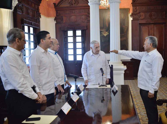 Ver imagen en Twitter Ver imagen en Twitter