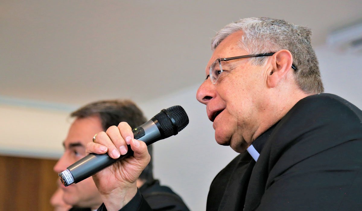 episcopadocol's tweet photo. #Noticia Iglesia Católica asume con esperanza desafíos que dejó la visita papal I https://t.co/pbaiO7XB4n #modopapa #elpapacol https://t.co/7LOzzlXC3V