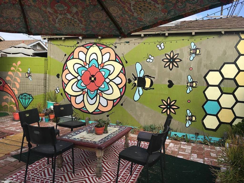 miss_olive47's tweet photo. Saturday morning in the garden. You need a space like this. Get in touch. #garden #losangeles #california #succul… https://t.co/gy6s8WlVWf https://t.co/de6Wop8X5b