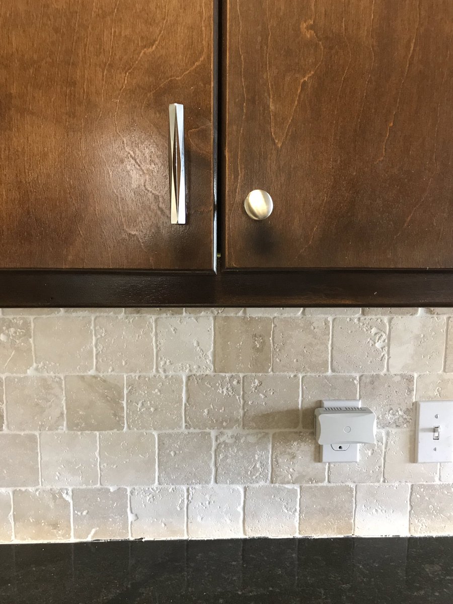 smashingdiy's tweet image. Need a kitchen update? Check out @LibertyHardware Geometric Pulls @HomeDepot ! I&apos;m in love #homedepot #libertyhardware #ad