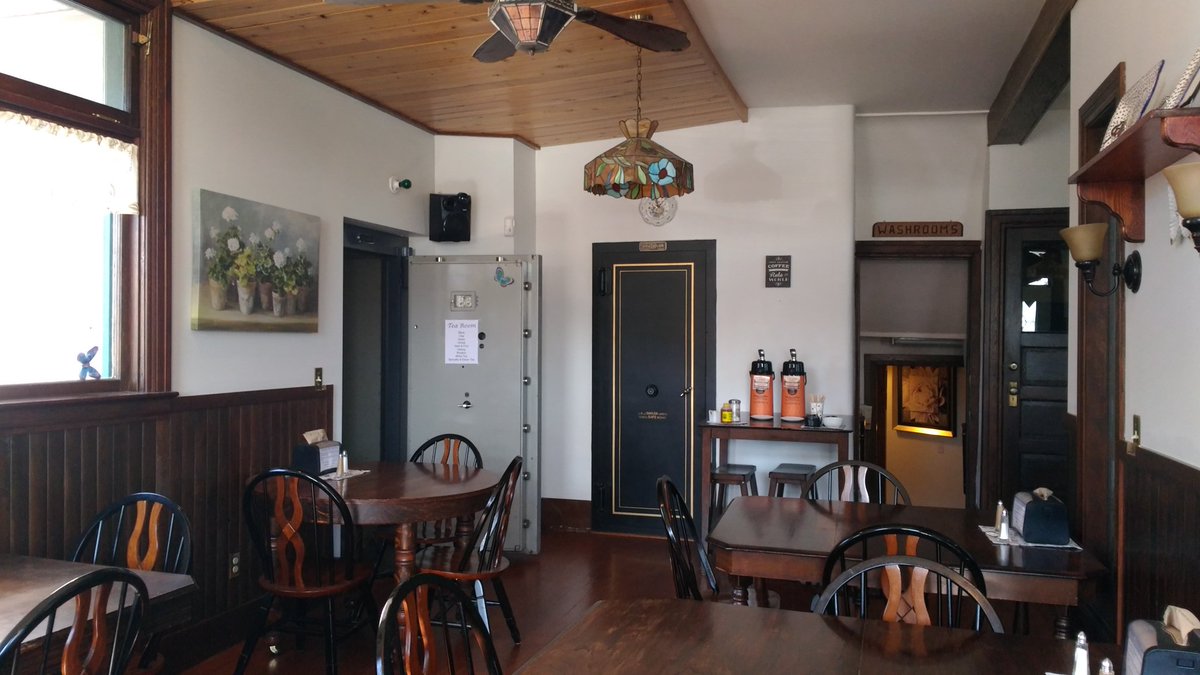 VisitLeduc's tweet image. .@sweetypiesbakery in The Old Bank in #Millet.  There's tea in the vault &amp;amp; buns in my tum #saturdaymorning #yegarea