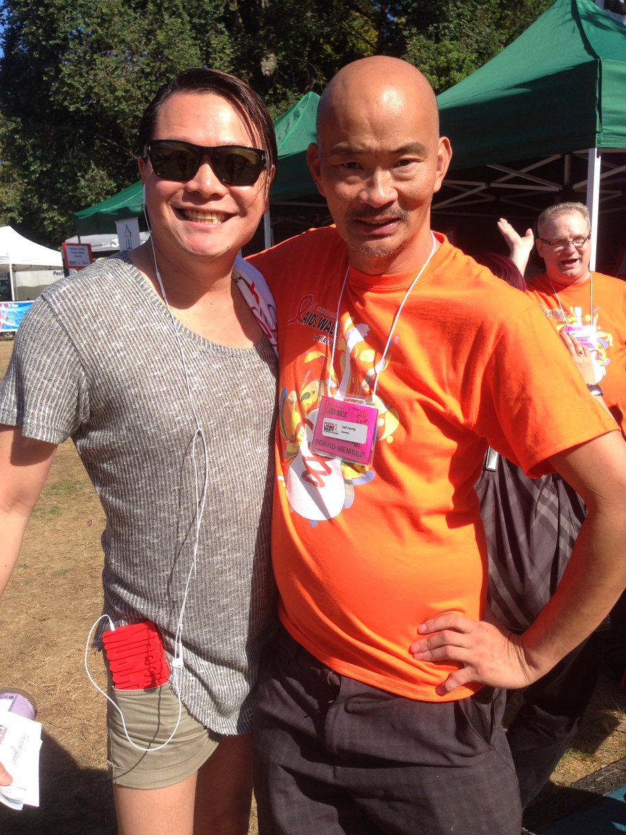 pozlivingbc's tweet photo. #tiedtogether #ScotiabankAIDSWalk #Vancouver #YVR #THRIVEYVR #hiv #hivCAN #AIDS #aidswalk @aidswalk https://t.co/JgX2Td9q3e