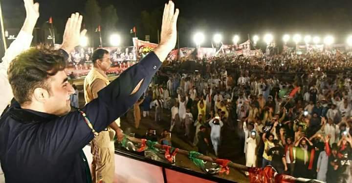 TunioAjeeb's tweet photo. #ThankYouDadu
Chairman PPP @BBhuttoZardari  Addressing Huge Public Gathering At #Dadu  #DaduBhuttoKa https://t.co/dBdfCOBq6F