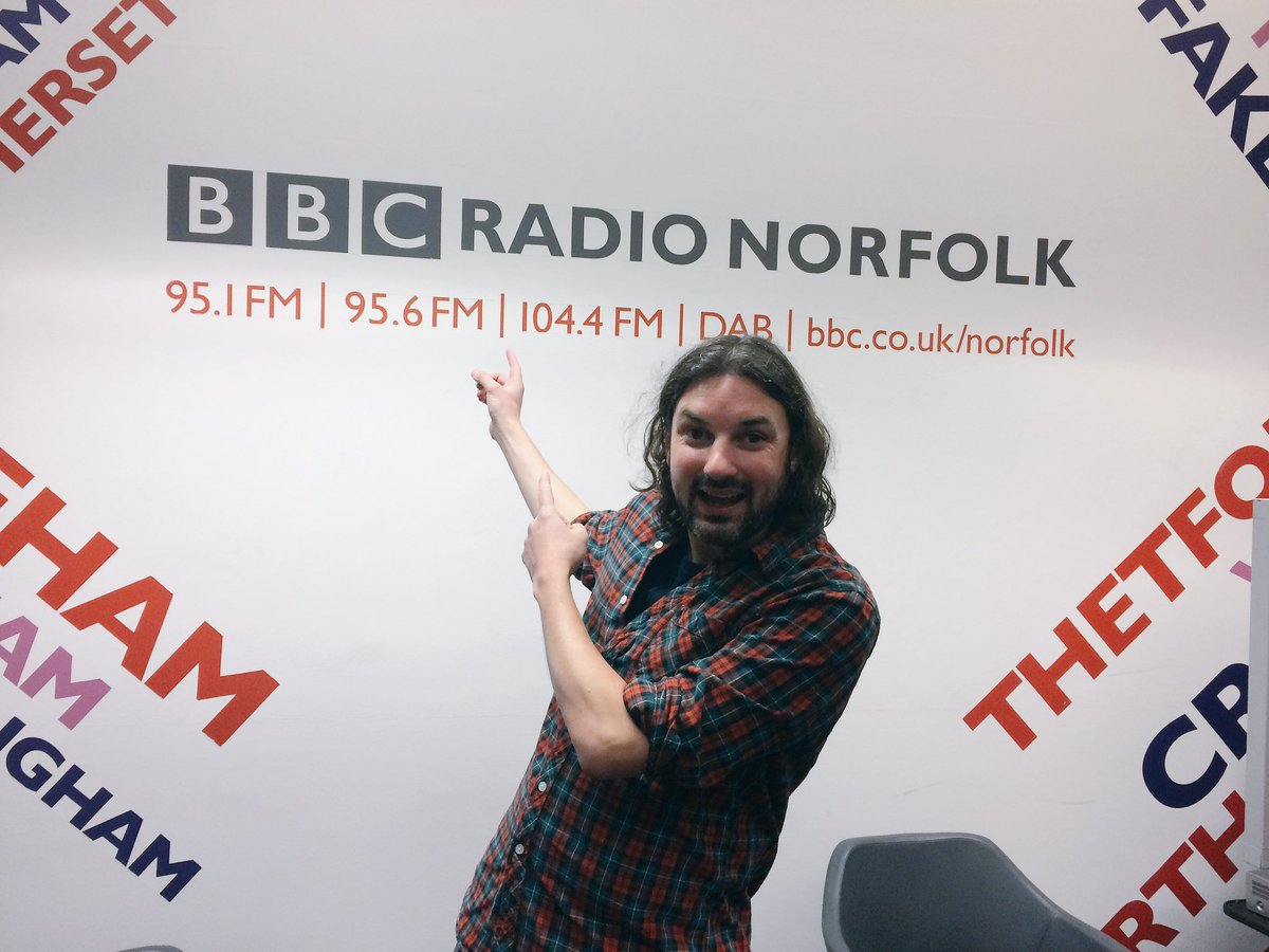ON AIR 📻 <a href="/BBCNorfolk/">BBC Norfolk</a> <a href="/SophieLLittle/">Sophie Little</a> w/ <a href="/The_htcd_Band/">The howtocuredyslexia Band</a> @kidlunauk @thewolfnumber + @oddboxbookings #localmusic  🎶

➡️ bbc.co.uk/programmes/p05…