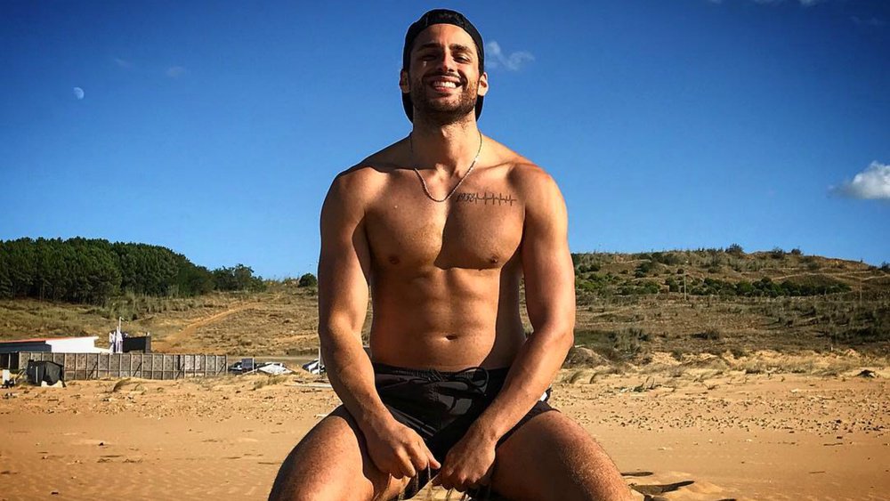 Bakışı, duruşu ve tarzıyla... #EkinMertDaymaz'ın en karizmatik anlarını derledik! 😎 
noluyo.tv/haber/10983/ek…