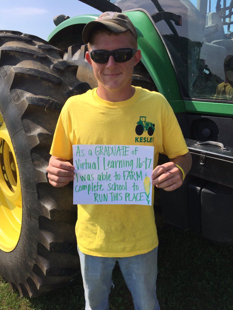 CaytieBurgin's tweet photo. First graduating Cultivate class. Farmed during the day, finished classes at night. Proud @shelbycountysch @JamesNeihof https://t.co/wZV25VIpKS