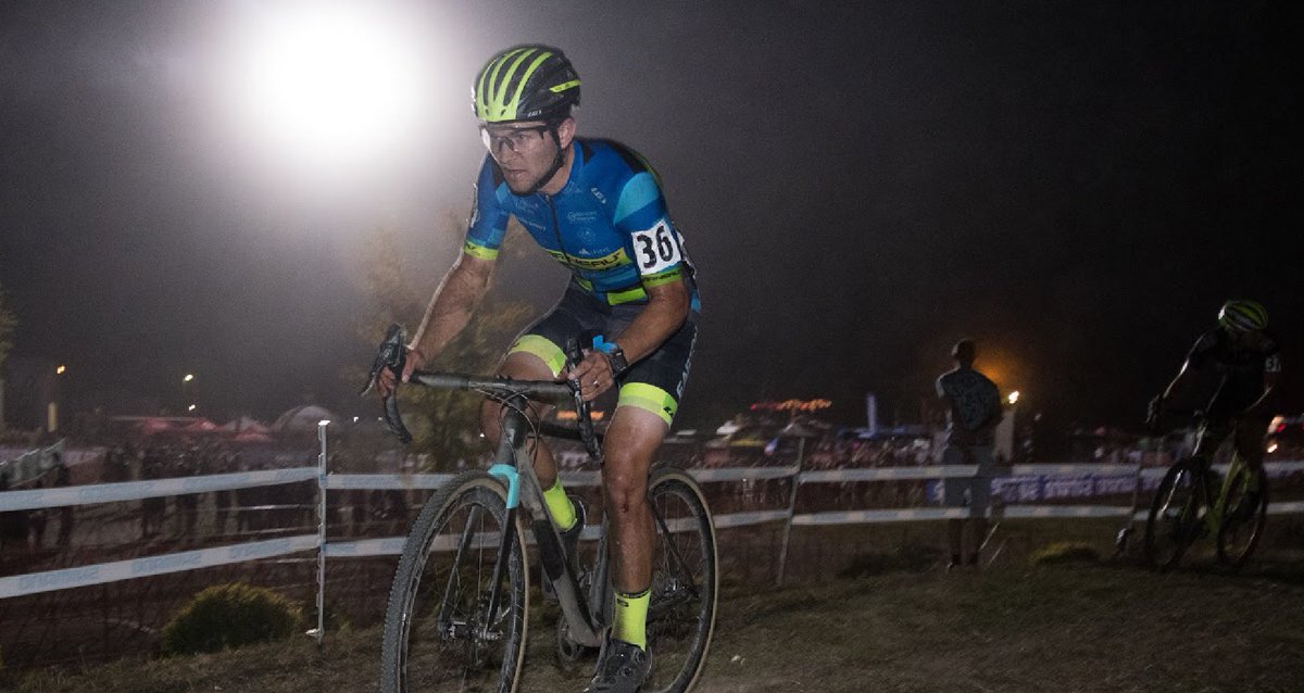 Who else is STOKED that #cyclocross season has officially started? Here's <a href="/garneaueaston/">Garneau - Easton</a> kicking it off at #JingleCross! #GarneauCustom