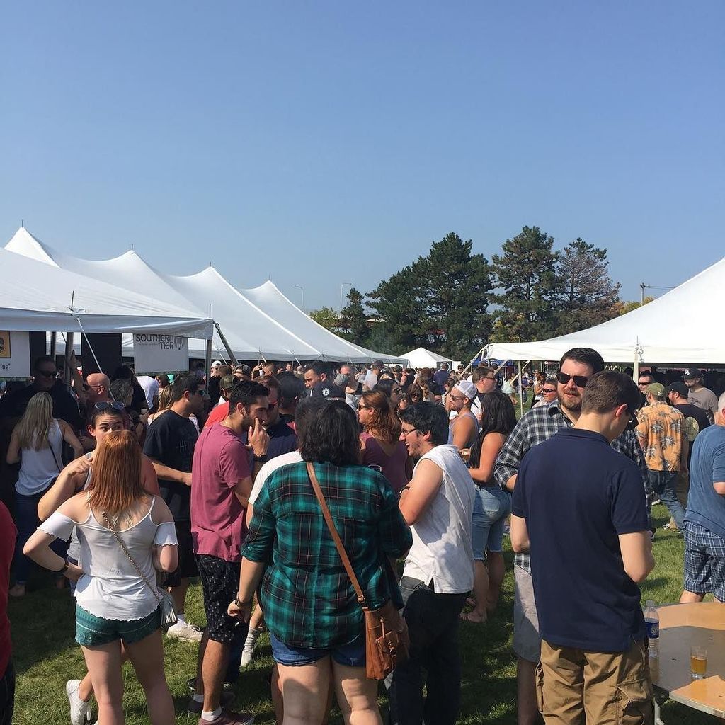 jasonkcarnegie's tweet photo. 84 and suds-y #troyontap https://t.co/w1W2qzXdqP https://t.co/IO2T4orDjy