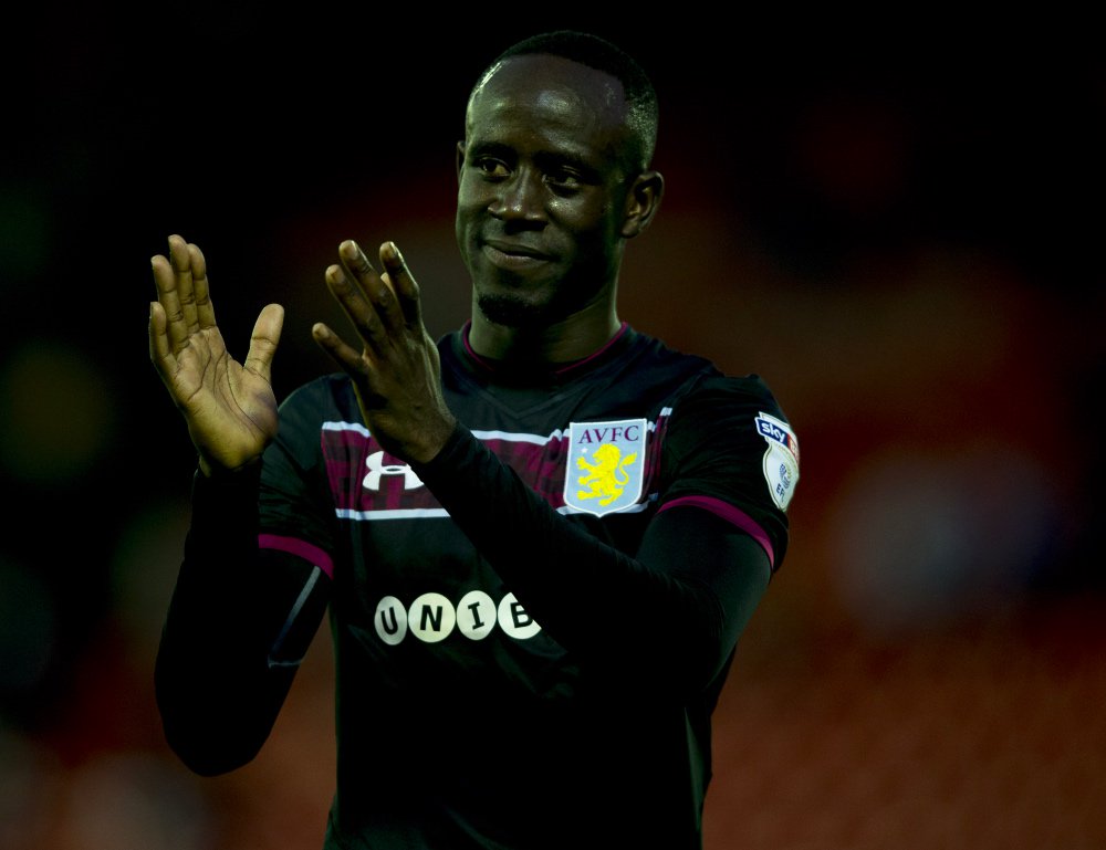 😁  #PartOfThePride #AVFC https://t.co/zxqYYy2i9N