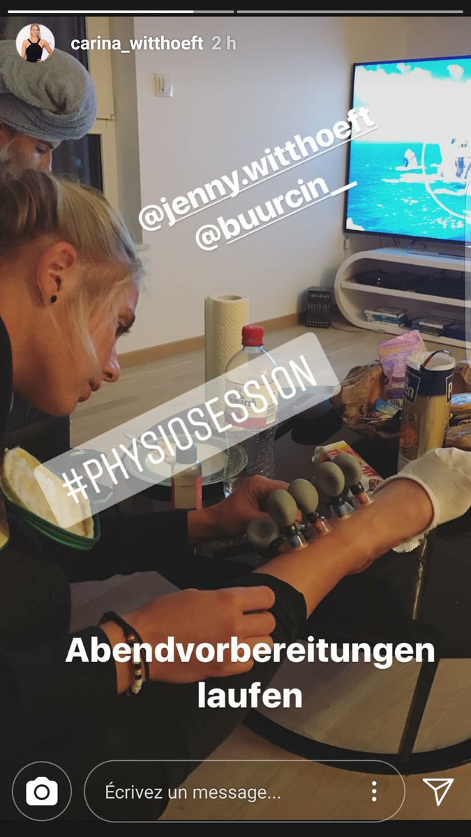 womansportfr's tweet photo. @WitthoeftCarina #Physiosession and #dinnertime https://t.co/S6RvNcuTMi