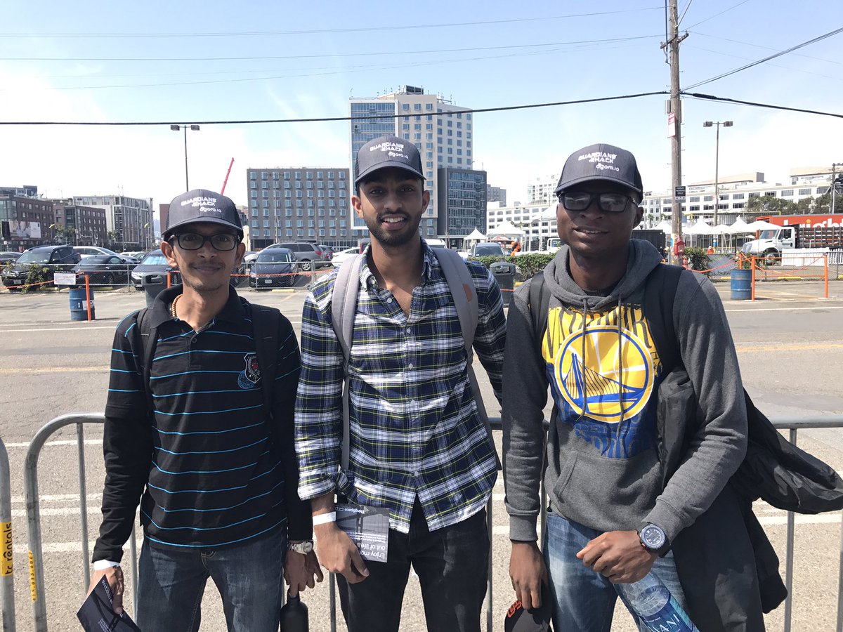 AgoraIO's tweet image. We all love the #GuardiansoftheHack hat from @AgoraIO!! @TechCrunch #HackDisrupt #TCHackathon