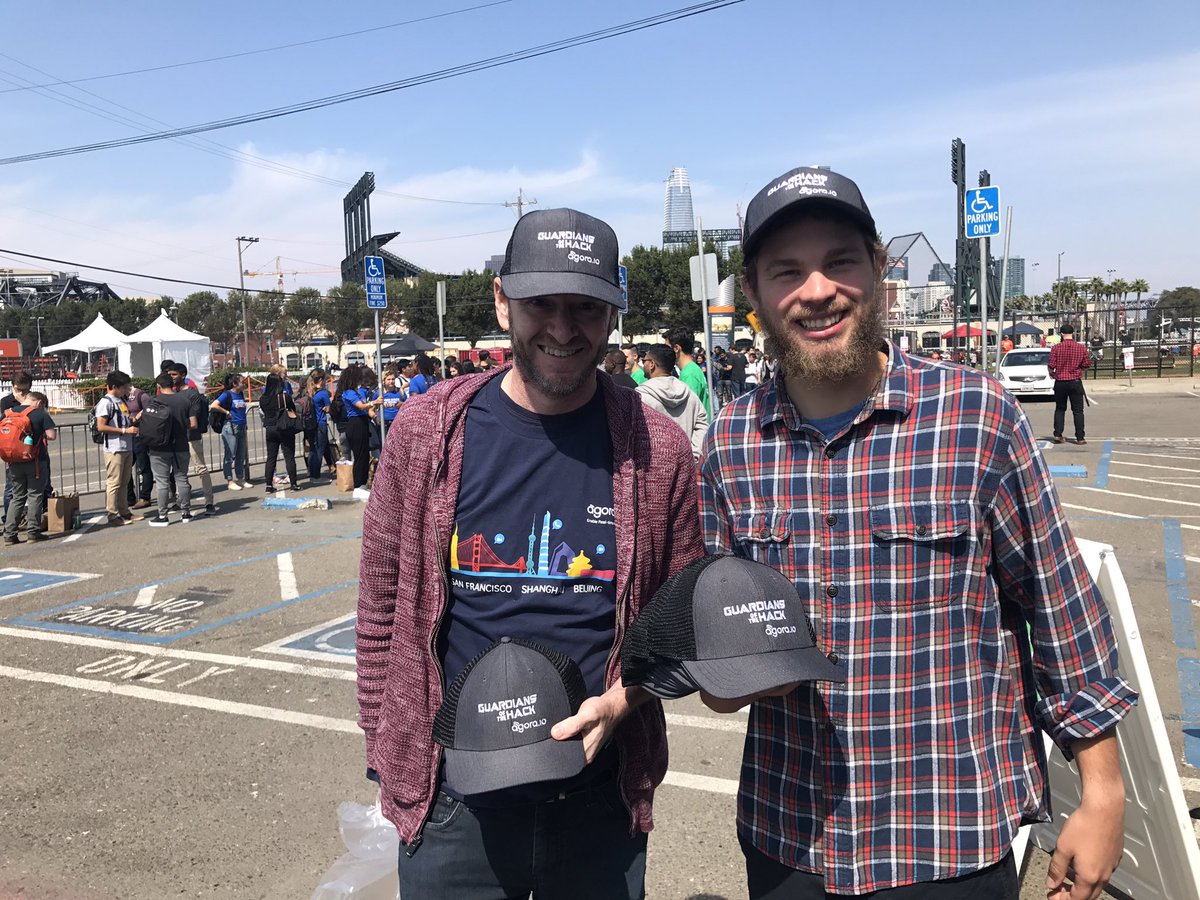 AgoraIO's tweet image. We all love the #GuardiansoftheHack hat from @AgoraIO!! @TechCrunch #HackDisrupt #TCHackathon