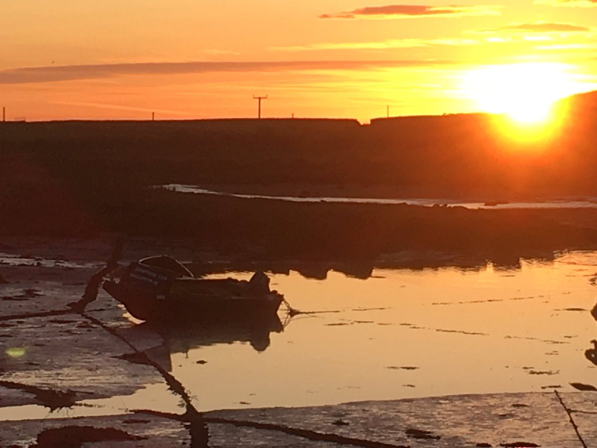 Sunset in September  <a href="/russinblack/">👩🏼‍🤝‍👨🏻❤️🇬🇧</a> @ThreaveEstate @hiddengalloway <a href="/MostlyGhostly_/">Mostly Ghostly Tours</a> <a href="/thelittlecafe8/">The Little Cafe.</a> <a href="/stockghylldeli/">StockGhyll Fine Food</a> @lagganoutdoor