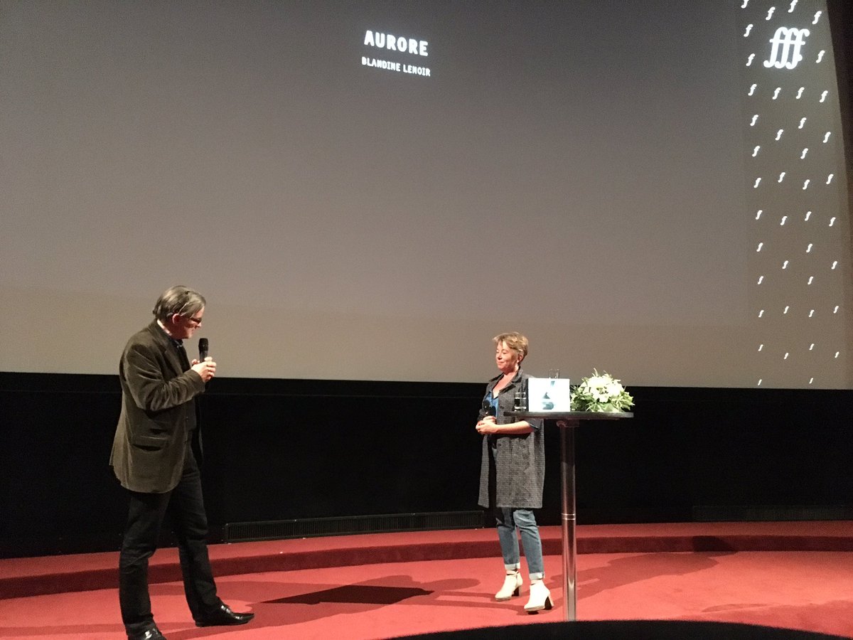 tanzhuhn's tweet photo. Blandine Lenoir zu Gast im cineClub Bern am @fffh_ #fffh2017 https://t.co/fSiHwtjyU5