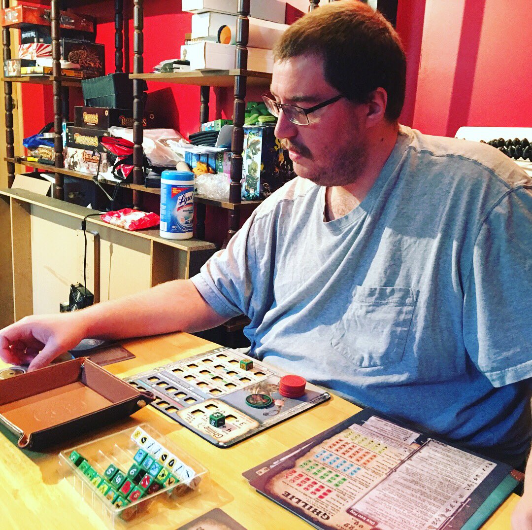 wots_qc's tweet image. We have started the hunt #BGG🤓 showing a new player #TooManyBones by @ChipTheoryGames #2017BoardgameChallenge