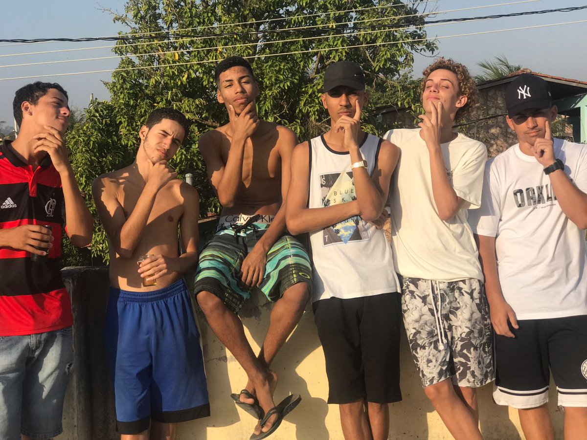 lcloopes's tweet photo. Só Cria no bagulho 😎✋ https://t.co/5keB58c1KS