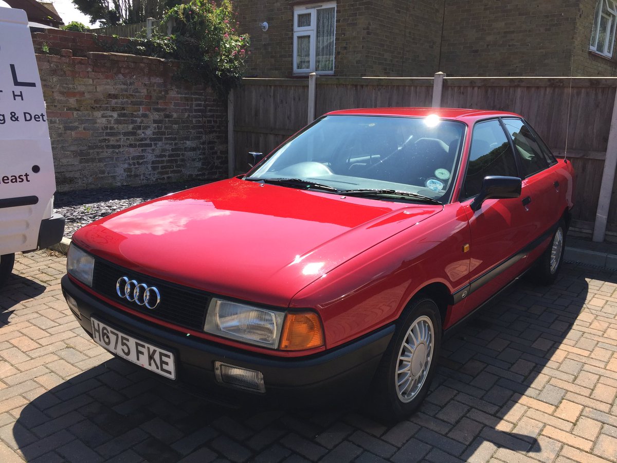 Vseast's tweet photo. Bit of TLC on my own classic. Love this #audi80. 26 years old and looking stunning. @AudiUKPress @Audi_OC @AudiUK #audi80 @OhsoretroEvents https://t.co/TX31fK1879
