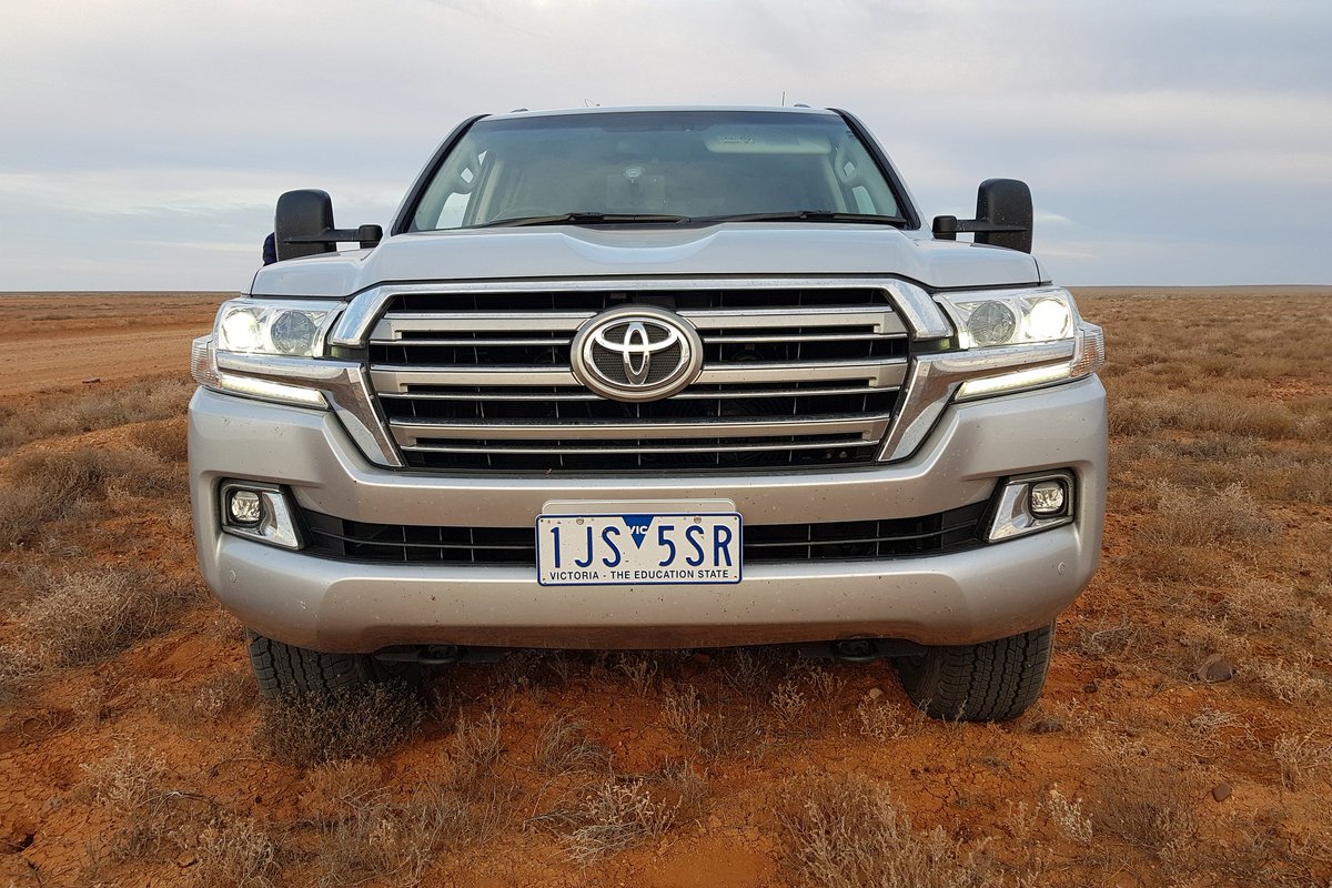 LandCruiser Sahara, taking us from Sydney to Broken Hill, then to Darwin via Flinders Ranges &amp; Oodnadata Track 👍#AllRoadsLeadNorth