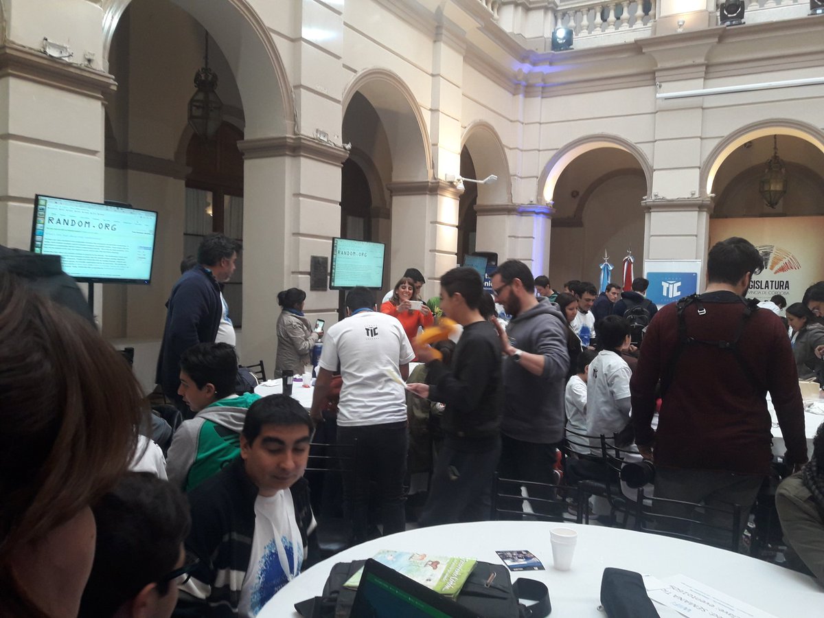 LaGenFM's tweet photo. Cuarto #Hackatong en Córdoba #SemanaTic más de 100 participantes @SemanaTIC @LegislaturaCBA @ClusterCba @Dirlegis @opendatacba https://t.co/n1hHjspboH