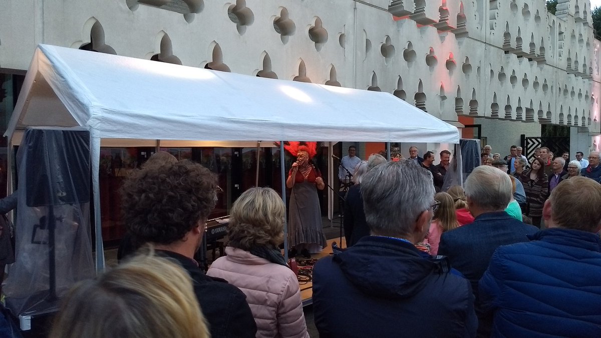 HelenevanAs's tweet photo. Opening Kunst- en cultuurweek #Boxtel met vanavond de Uitmarkt in @PodiumBoxtel. Mooi en afwisselend programma van QQLQ van 16-24 september! https://t.co/kx49Z7TUak