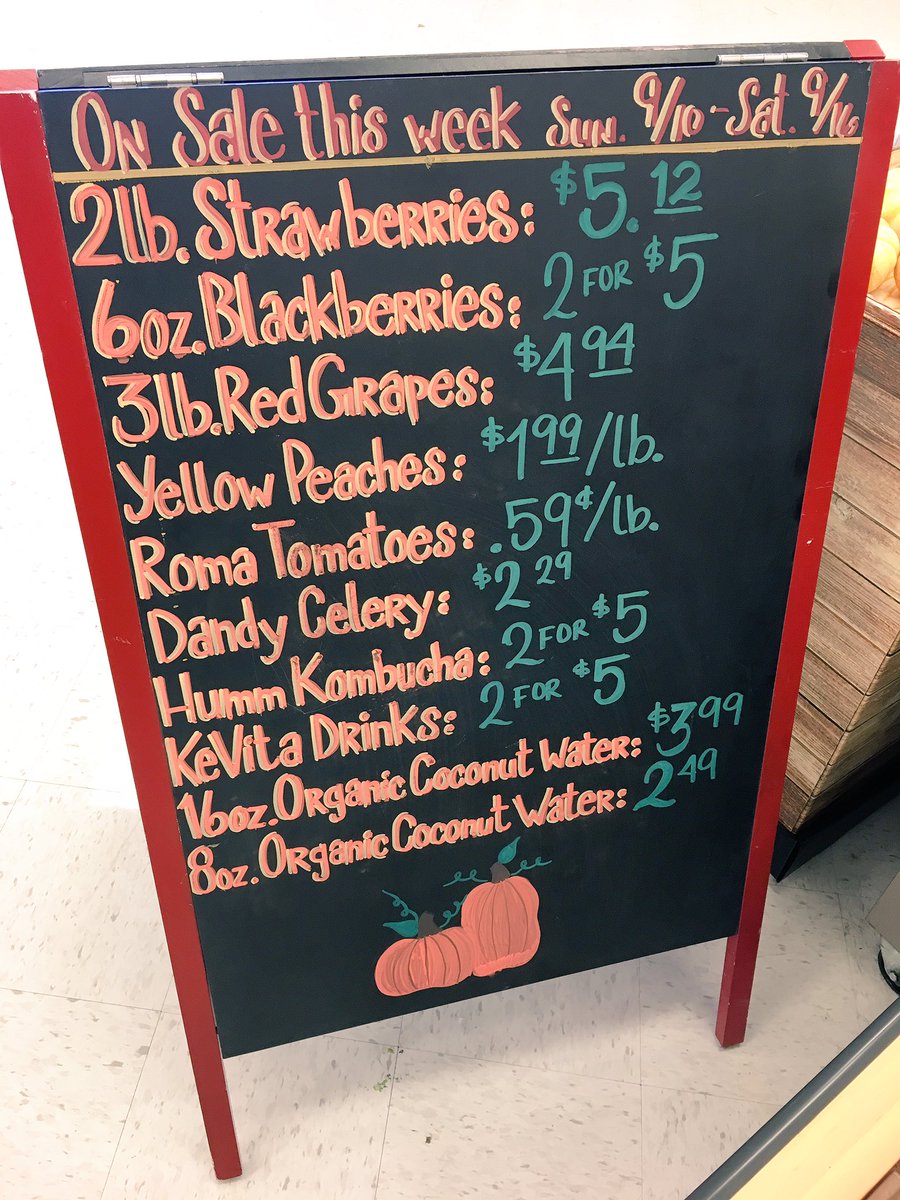 NicoleDamon6's tweet photo. New look for produce/food area! 🎃 @EFowls @ABarrat711 https://t.co/QuqHcK92Ja