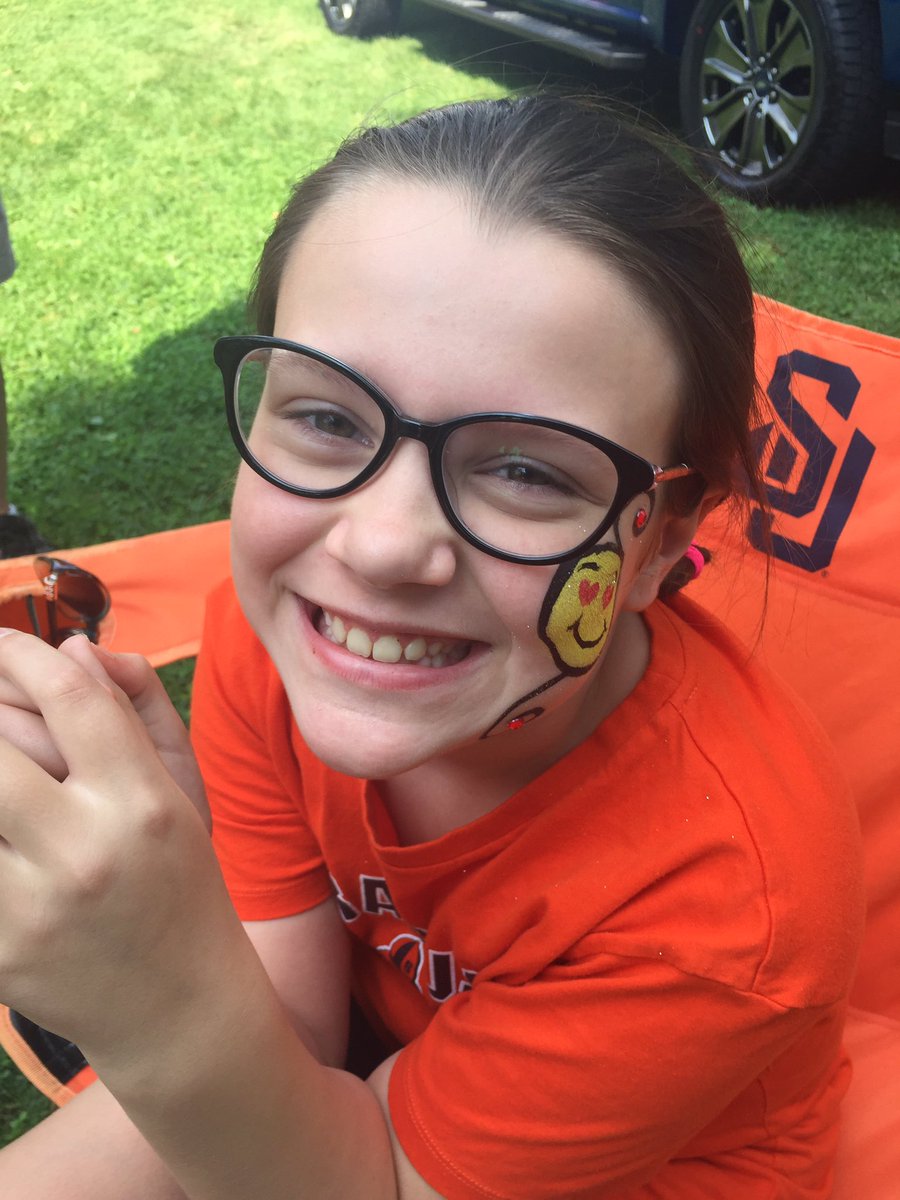 BackToSchoolInc tweet picture