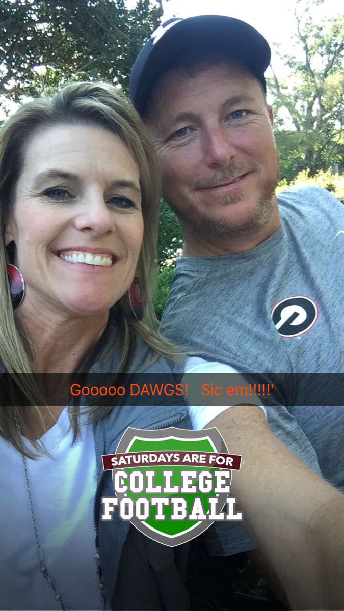 hdnorth's tweet photo. Love my days in Athens visiting my girls and cheering on the DAWGS!!!!! https://t.co/ARCLInRBPN