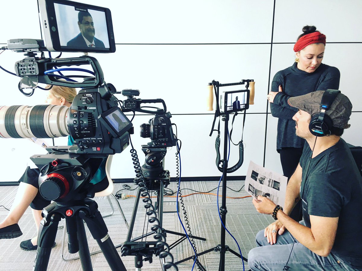 loudbyte's tweet photo. Crafting stories with our partners @slackandcompany #toronto #commercialvideo #agencylife #videoproduction #loudbyte 🎥🤖 https://t.co/GM8DFagA8Y
