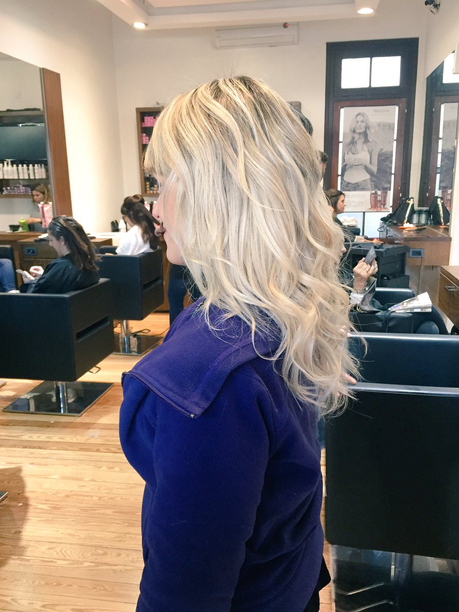 navarromonica's tweet photo. @AmorMioUY me cambia el pelo! GRACIAS #Monica Fernández y todo el grupo de trabajo CRACKS TODA LA BARRA https://t.co/T7clM34jhc