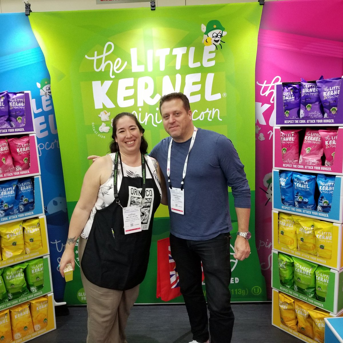 OrinocoCoffee's tweet photo. So, excited to meet Chris Laurita in person! #thelittlekernel #ExpoEast2017 https://t.co/KSX1bG4EtM https://t.co/6hgmTL5MHJ