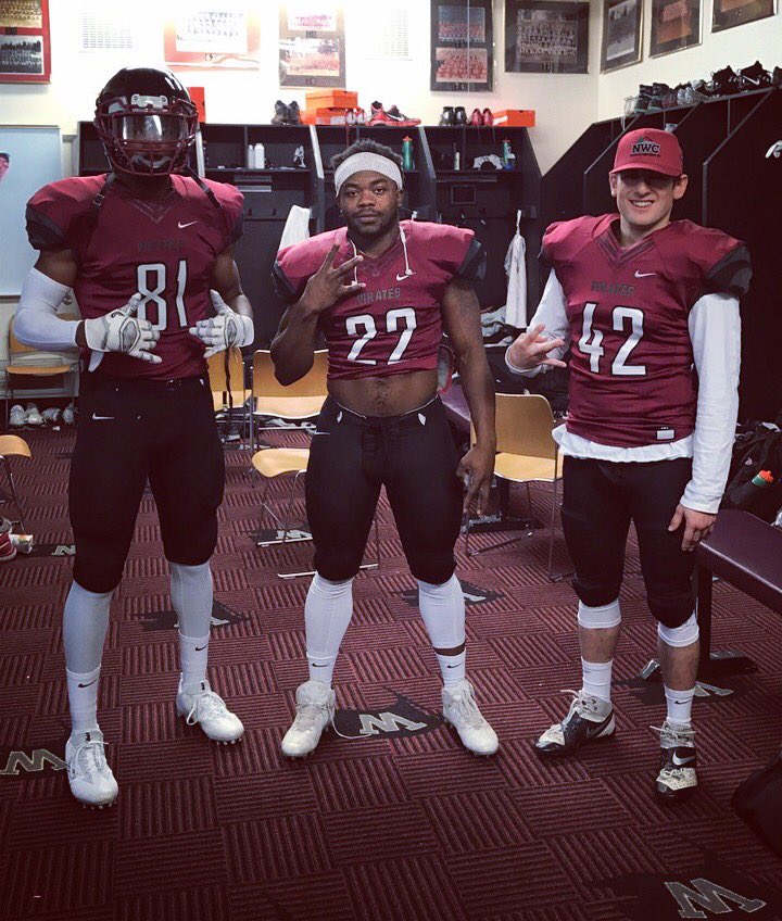 KhalilSteward1's tweet photo. 3-0 baby!!!!🏈🔥😤 #SgoBucs #BeatLinfield https://t.co/05ZkTIRBgG