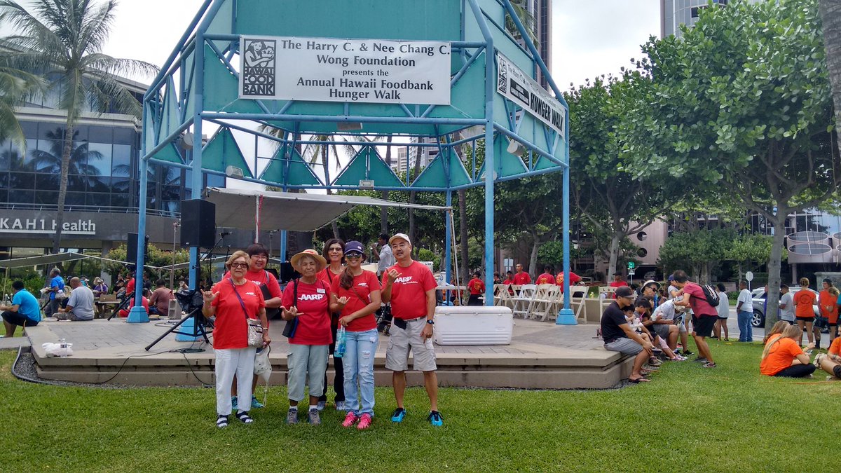pnish75's tweet photo. Our second year helping at the Hawaii Food Bank Hunger Walk @AARPHawaii , #AARPHIserv.  Feels so good! https://t.co/MtF95UURvj