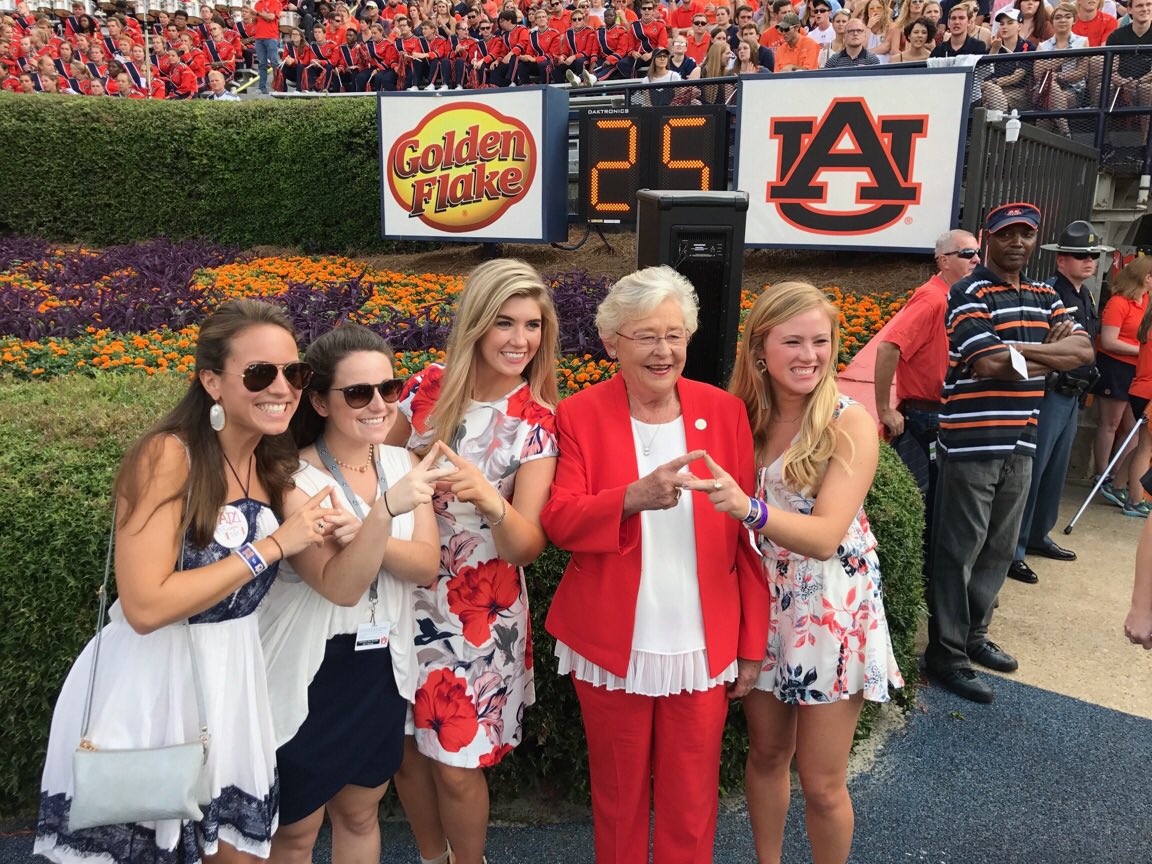 Congratulations Morgan Gaston, <a href="/AuburnU/">Auburn University</a> Homecoming Queen! Was a beautiful day on the plains, always enjoy coming back to Auburn #WarEagle